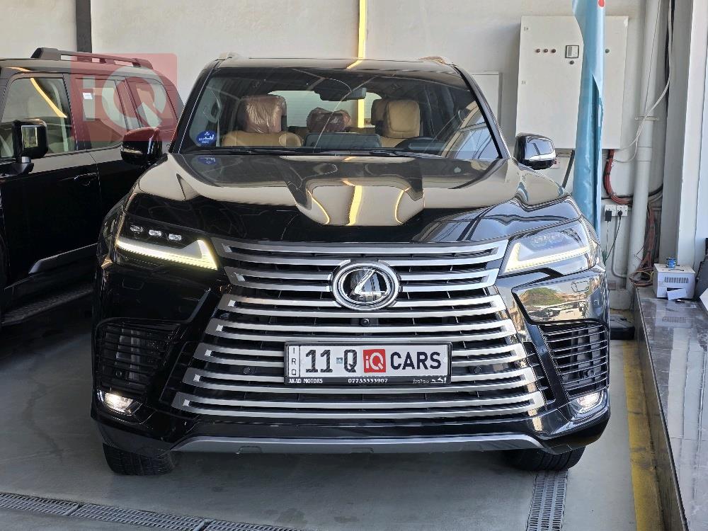 Lexus LX